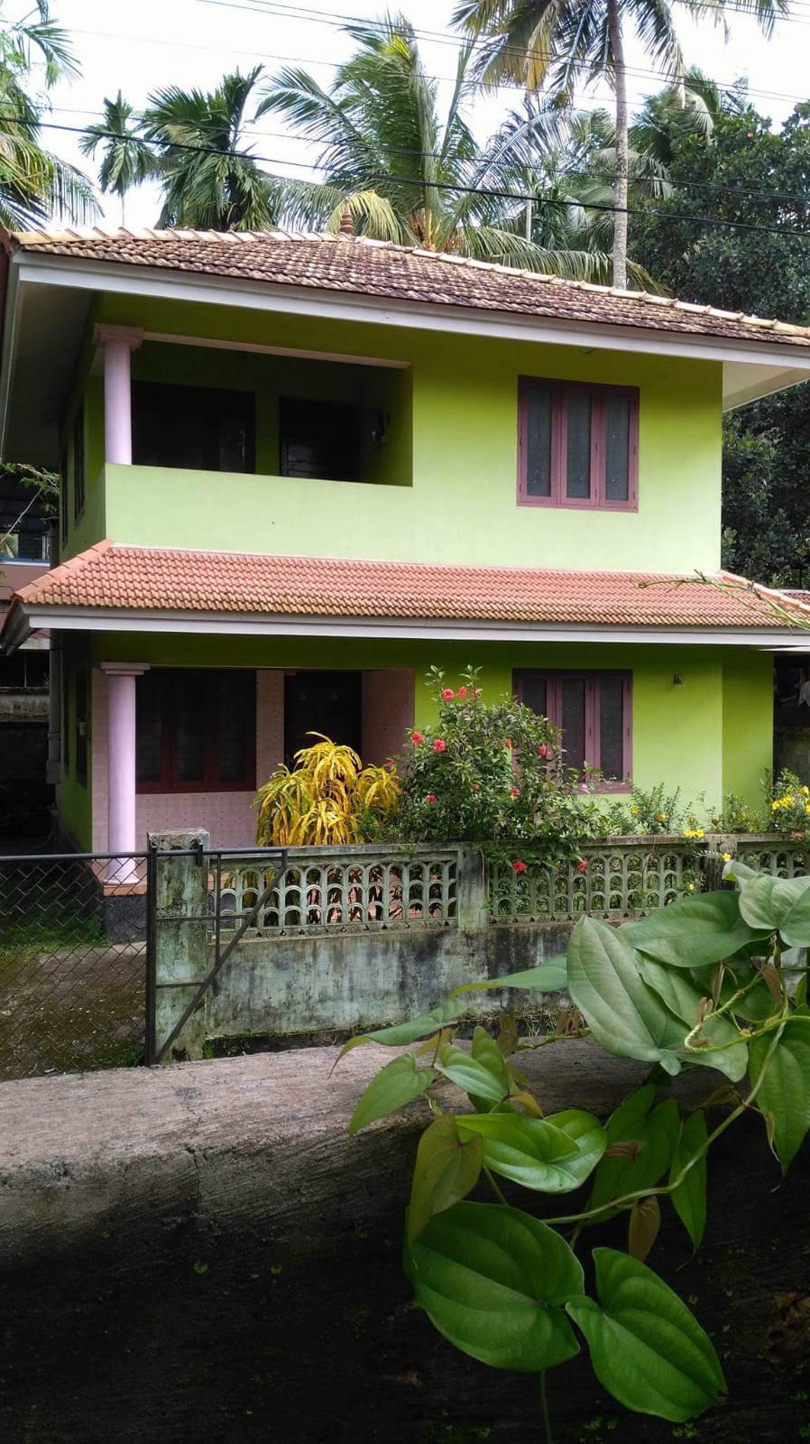 2 BHK House for sale in Manappadi bus stop , Thrissur ( near Pavaratty church)