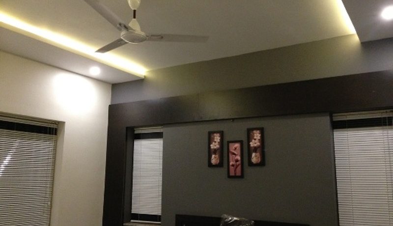 16. Guest bedroom