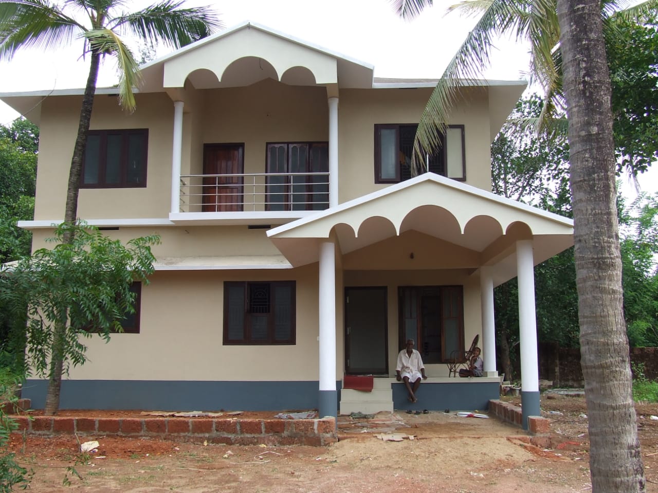Pilathara-3-bedroom two storey house for rent